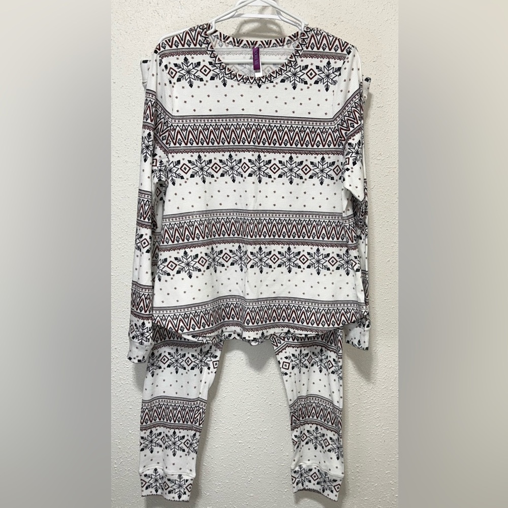 Adore Me long sleeve pajama set snowflakes white maroon navy blue size 2X